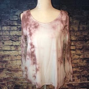 Cold shoulder shirt